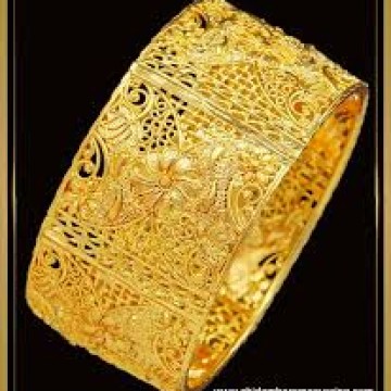 Grand Gold Bangles